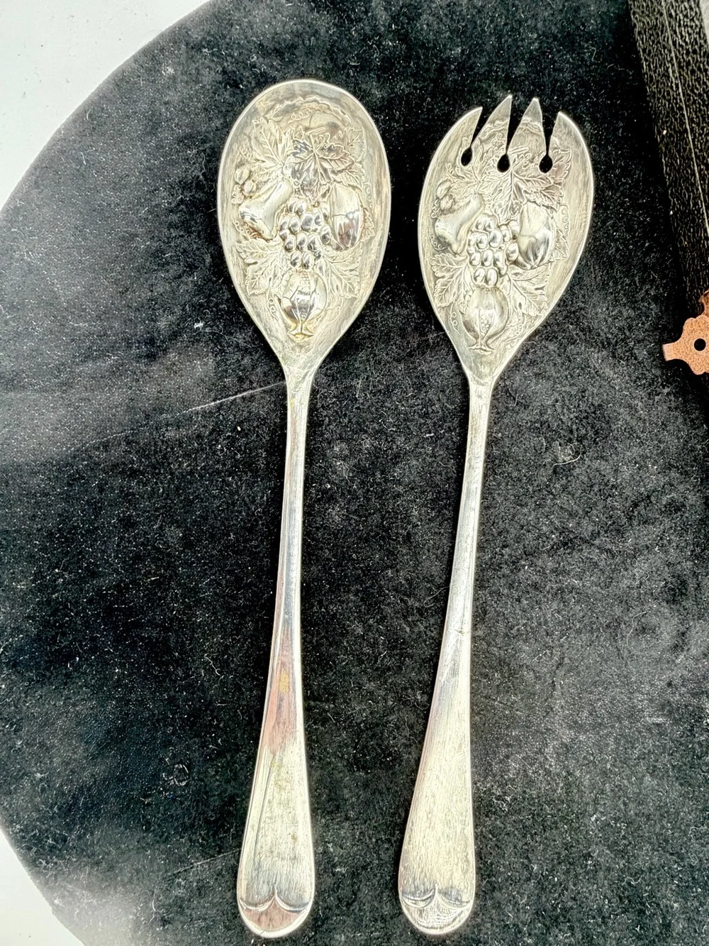 Vintage 1950s Raimond Sheffield England Silverplate Grape Salad Serving Set
